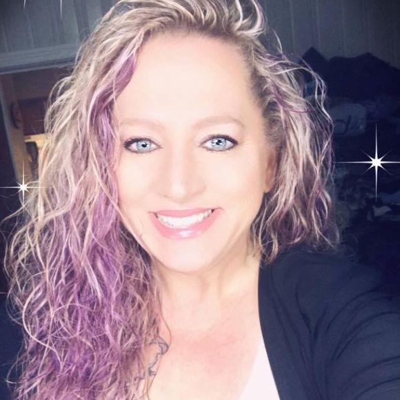 Meet your Posher, Jo - Picture 1 of 1